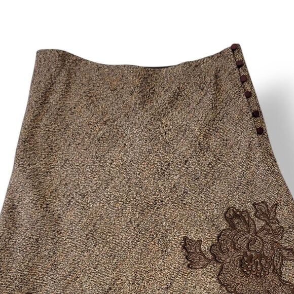 Vintage 90s Express Floral Embroidered Wool Tweed A-line Skirt in Brown Size 7/8 - Picture 3 of 10